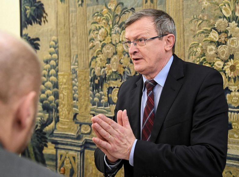 Tadeusz Cymański w trakcie posiedzenia podkomisji, na której przyjęto prezydencki projekt