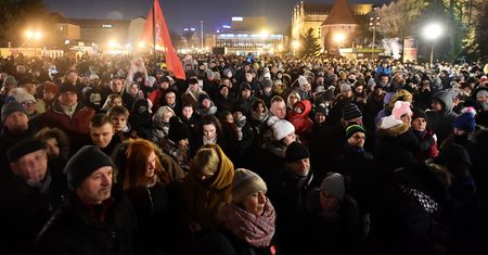 Gdańsk wspomina Pawła Adamowicza. Odsłonięcie pamiątkowej tablicy