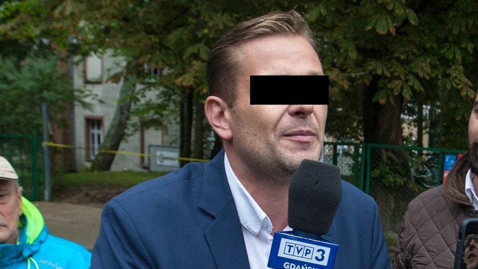 Łukasz S. jest reporterem TVP Gdańsk