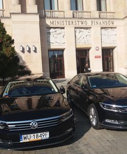 Podwładni Morawieckiego okradali resort finansów. ”Pod latarnią jest najciemniej”