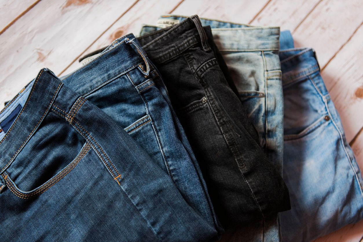 Balloon jeans znowu na topie. Trend z lat 80. i 90. powraca w wielkim stylu