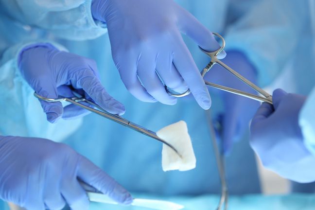 Zdjęcie szwów krocza można wykonać już w 6-8 dobie połogu