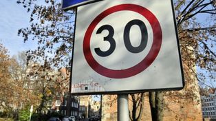 Warszawa: Duże zmiany dla kierowców. Będą ograniczenia do 30 km/h