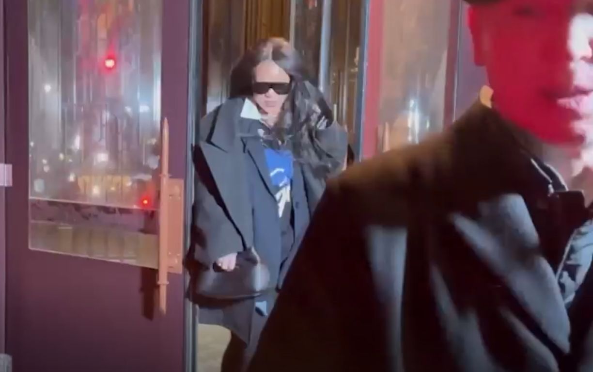 Rihanna uderzona drzwiami