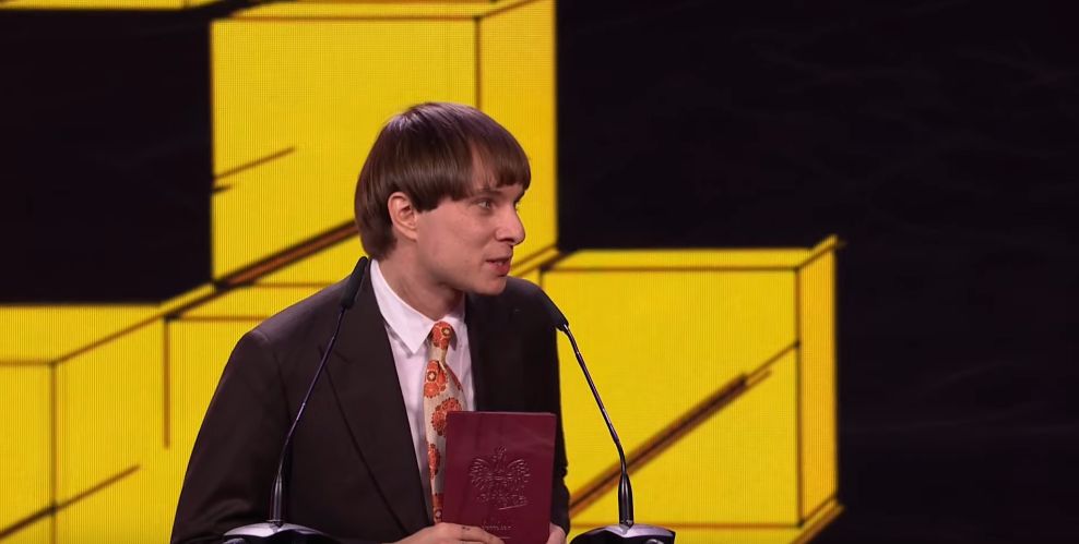 Ralph Kaminski komplementuje Grażynę Torbicką na Paszportach "Polityki"