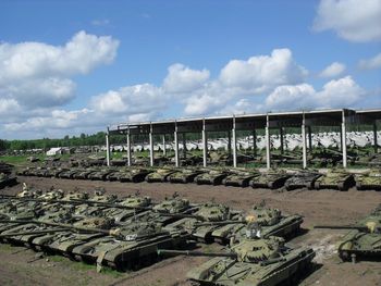 Nie nadążają z odbudową armii. Kolejny miesiąc z rzędu