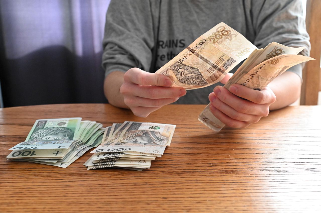 Przepracował 62 lata. Jego przelew z ZUS wbija w fotel