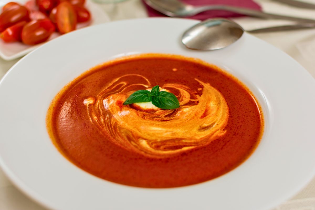 Dodaję do zupy pomidorowej zamiast śmietany i jogurtu. Wychodzi gęsta i kremowa