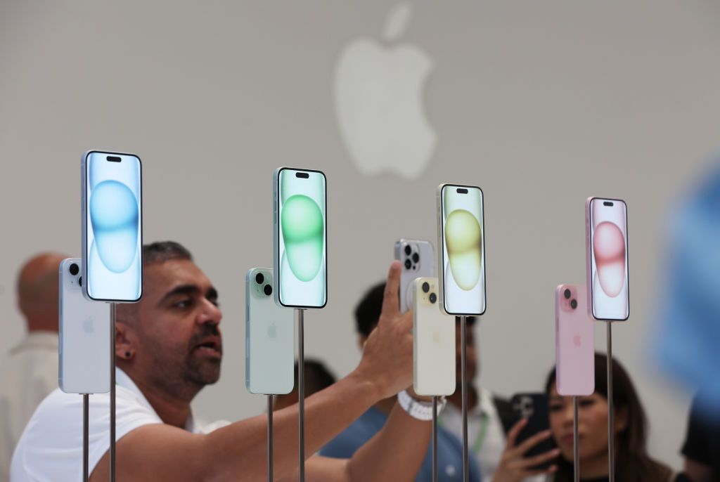 Apple prezentuje iPhone'a 15