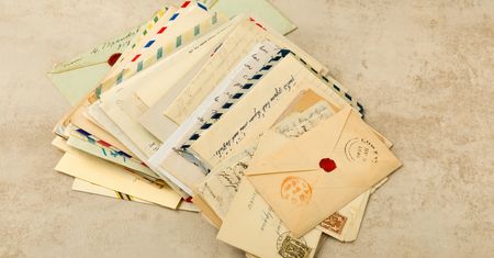 Otrzymali listy od litewskiej poczty po 50 latach. "Myślałam, że to żart"