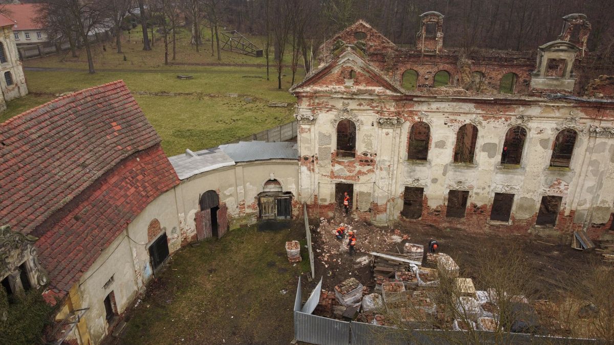 Za programem Pałacyk Plus stoi prof. Magdalena Gawin, która przez sześć lat była podsekretarzem w resorcie kultury.