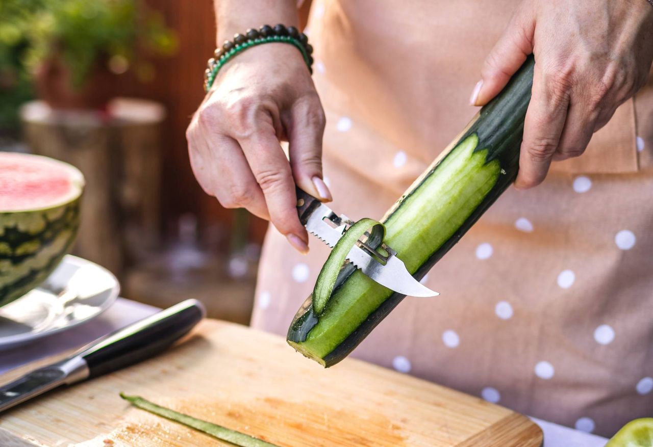 Cucumber peels: Unexpected ally in cleaning and pest control