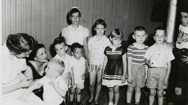 To zdjęcie przeszło do historii. Podobnie jak polio, śmiertelna choroba zakaźna