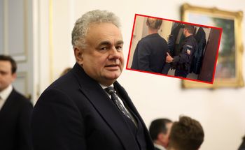 Interwencja służb w mieszkaniu Sakiewicza. Policja pokazała nagranie
