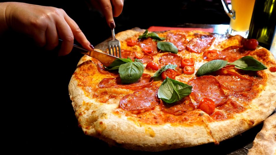 Dzień pizzy 2023. Eurostat pokazał, jak zmieniła się jej cena