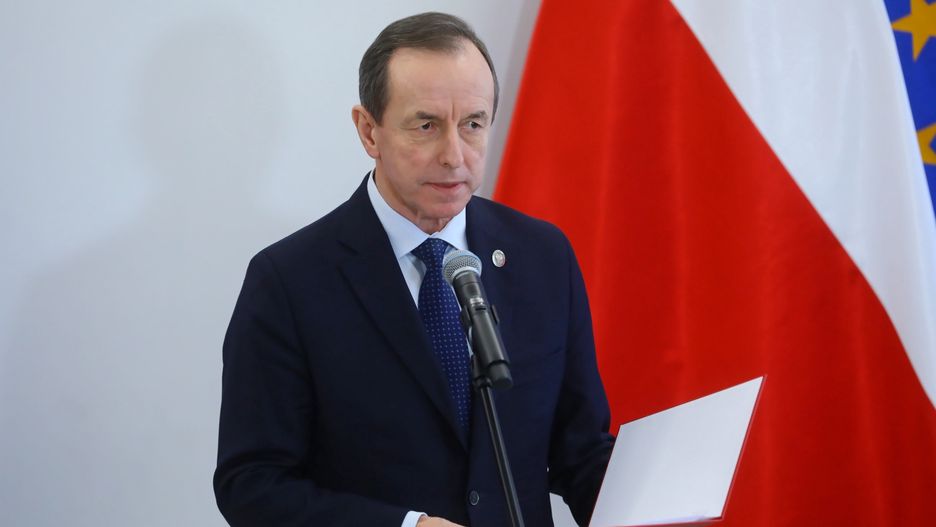 Tomasz GrodzkiWarszawa, 11.01.2022. Marsza�ek Senatu Tomasz Grodzki podczas briefingu prasowego przed 35. posiedzeniem Senatu w Warszawie, 11 bm. Wy�sza Izba Parlamentu zajmie si� m.in. ustaw� bud�etow� na rok 2022. (jm) PAP/Rafa� GuzRafa� Guz10, 10., 35, 35., briefing, kadencja, kadencji, polityka, posiedzenia, posiedzenie, Senat, X