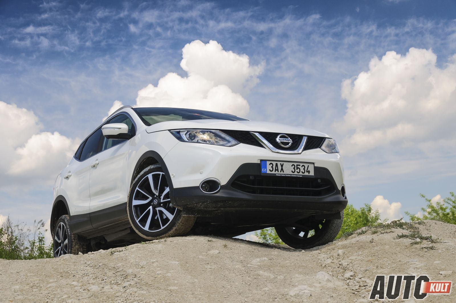 Nissan Qashqai dCi 130 4x4 Tekna - test [galeria zdjęć] 4
