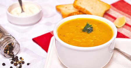 Szybka zupa w 15 minut. Tylko 35 kcal w porcji