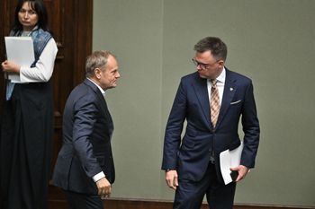 "Mamy dobre relacje". Zapytali Tuska o Hołownię