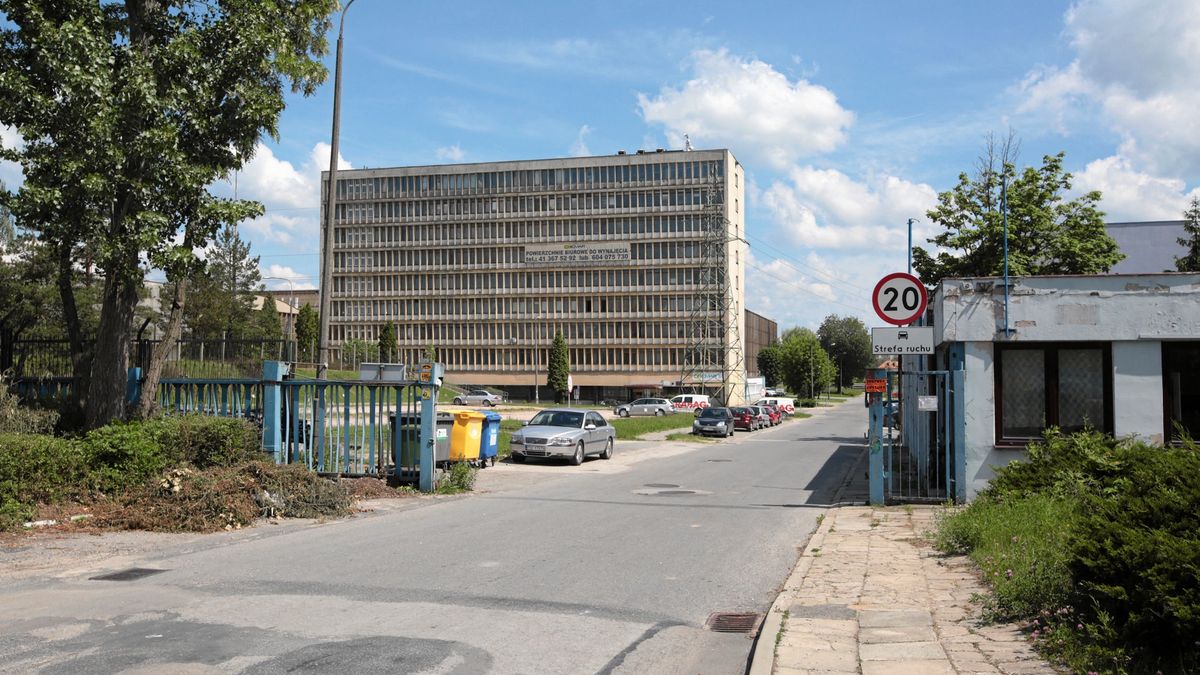 Na zdjęciu biurowiec Chemaru w Kielcach