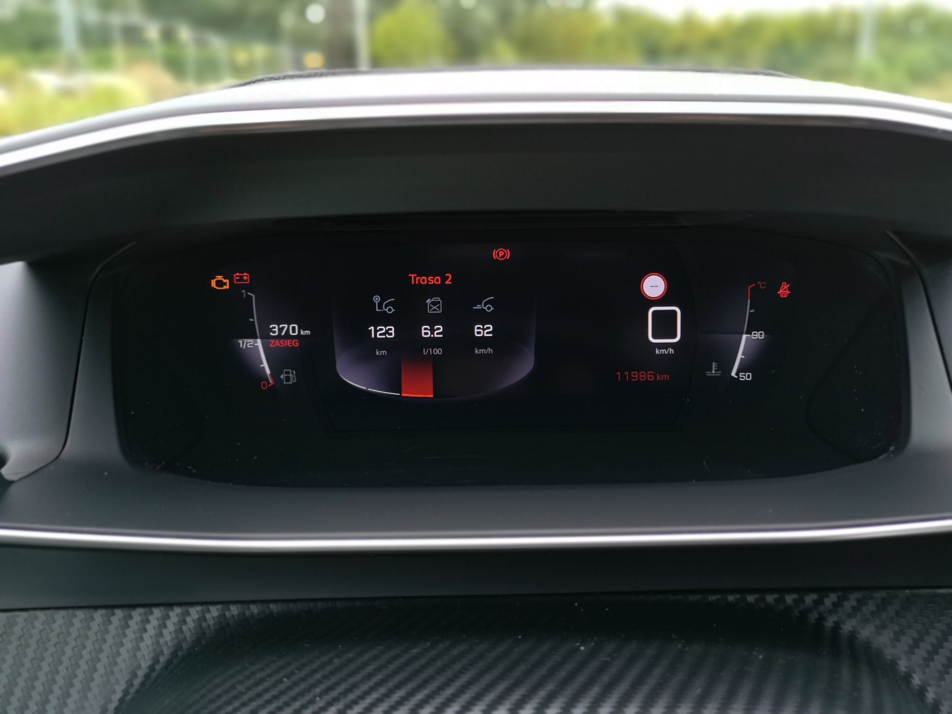 Peugeot 2008: Nawigacja 3D z TomTom Traffic oraz pakiet wsparcia kierowcy 12