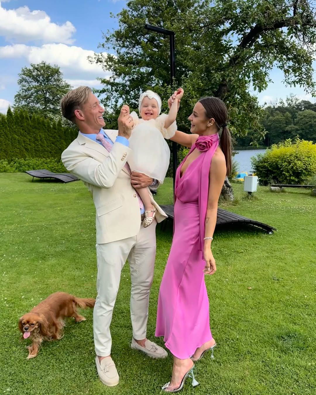 Paulina Rzeźniczak pochwaliła się  fotkami ze ślubu mamy