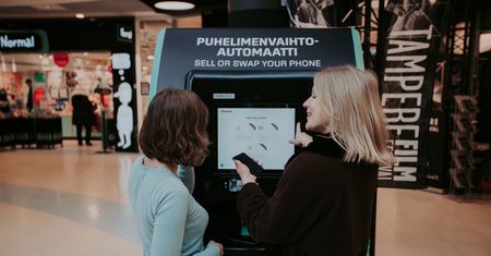 Pojawiły się pierwsze automaty ze smartfonami