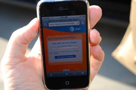 Darmowa sieć WiFi dla iPhone’a od AT&T
