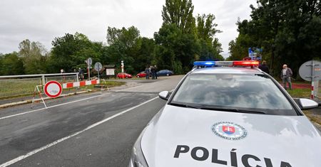 Tragiczny wypadek w drodze na Śnieżkę. Niemowlę wypadło z wózka
