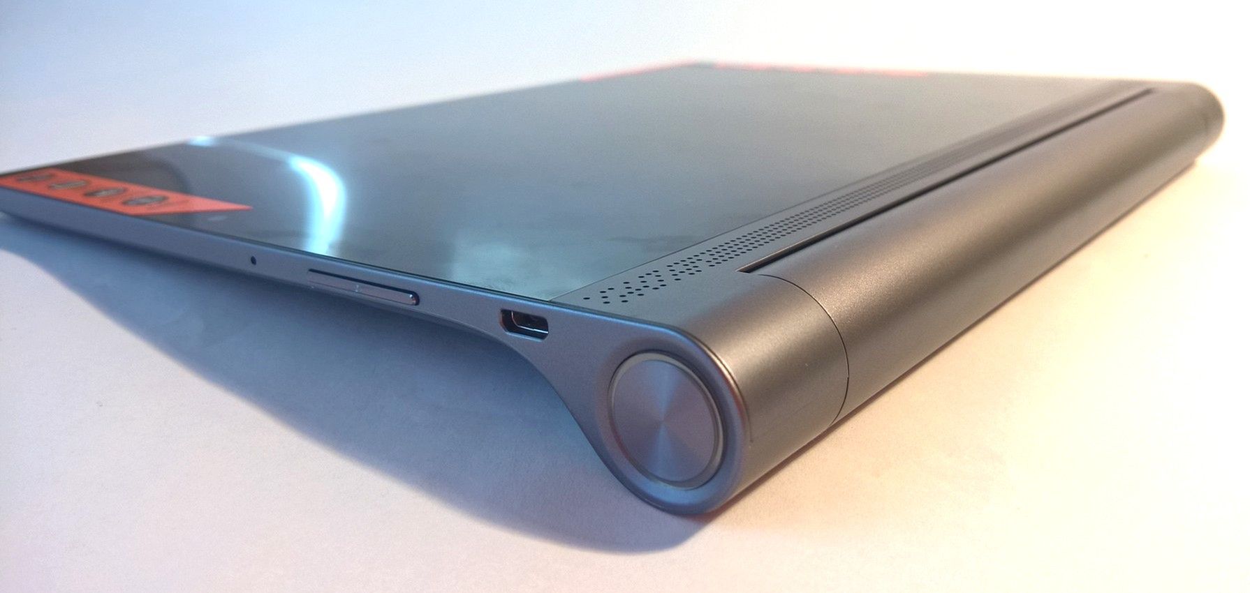 Lenovo Yoga Tab 3 Pro: wbudowany projektor to nie wszystko 2