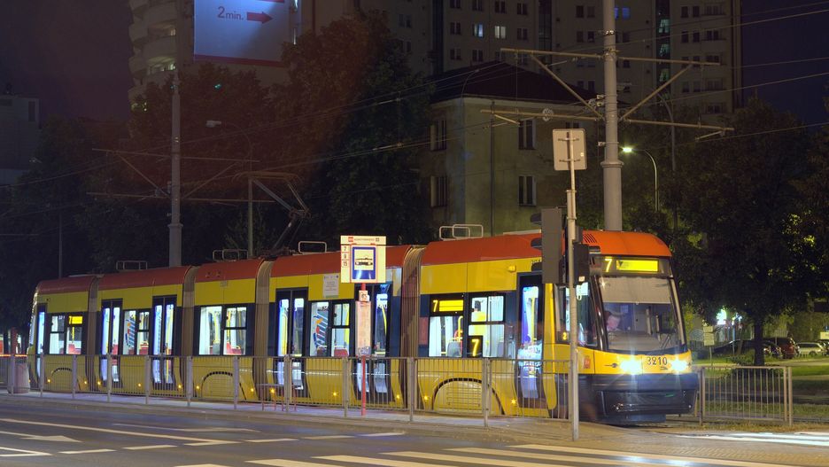 Warszawa. Wypadek na Ochocie. Tramwaj potrącił pieszego