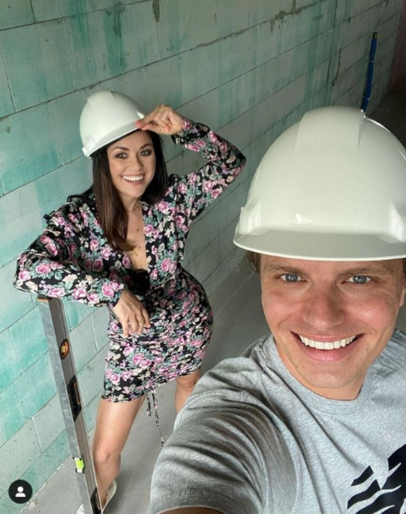 Internauci miażdżą Katarzynę Cichopek zachwycającą się "Warszawskim Hongkongiem"