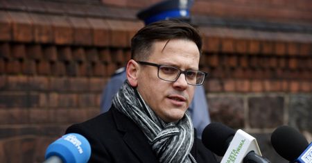 Nazwał Tuska ''zwyrodnialcem''. Teraz żegna się z TVP Olsztyn