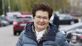 Hanna Gronkiewicz-Waltz pochwaliła się ZDJĘCIEM Z MŁODOŚCI. Bardzo się zmieniła? (FOTO)