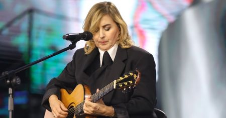 Edyta Bartosiewicz miała problemy podczas śpiewania w Sopocie. Musiała PRZERWAĆ występ