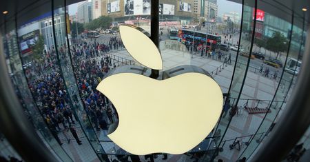 Spadły akcje Apple. Powodem ostatnia decyzja sądu?