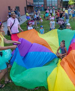 Wrocław. Kolorowy spektakl i gigantyczne kolorowanki. Piknik rodzinny już w sobotę