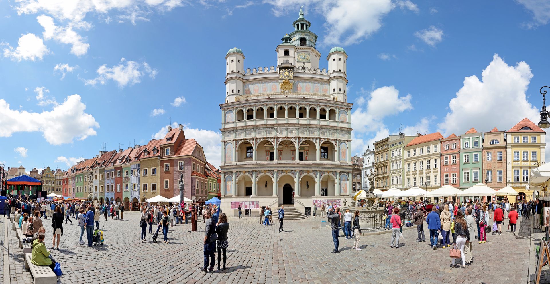 Poznański Stary Rynek zachwyca turystów 