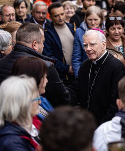 "Nie brakuje tchórzy". Abp Jędraszewski bije w rząd i edukację
