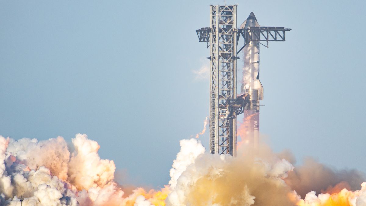 SpaceX szykuje się do misji na Księżyc i Marsa. Kluczowy test