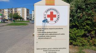 Malbork: Jak pozbyć się tekstyliów? Pojemniki ze znakiem PCK jeszcze stoją, ale mają zniknąć
