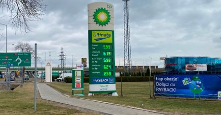 Ceny już się uspokoiły, ale nie jest dobrze. Nawet 40 gr więcej niż dzień wcześniej