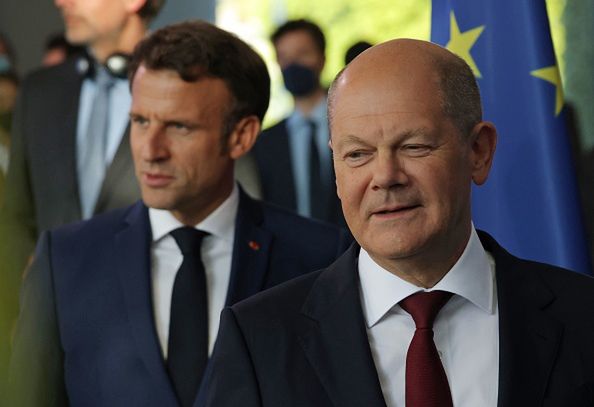 Emmanuel Macron i Olaf Scholz wybierają się do Ukrainy 