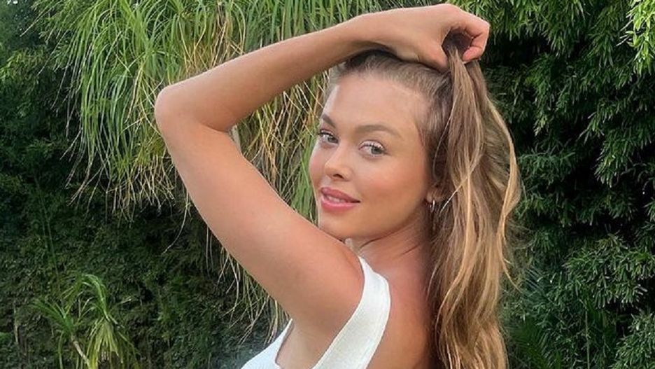 Joanna Opozda w letniej stylizacji
