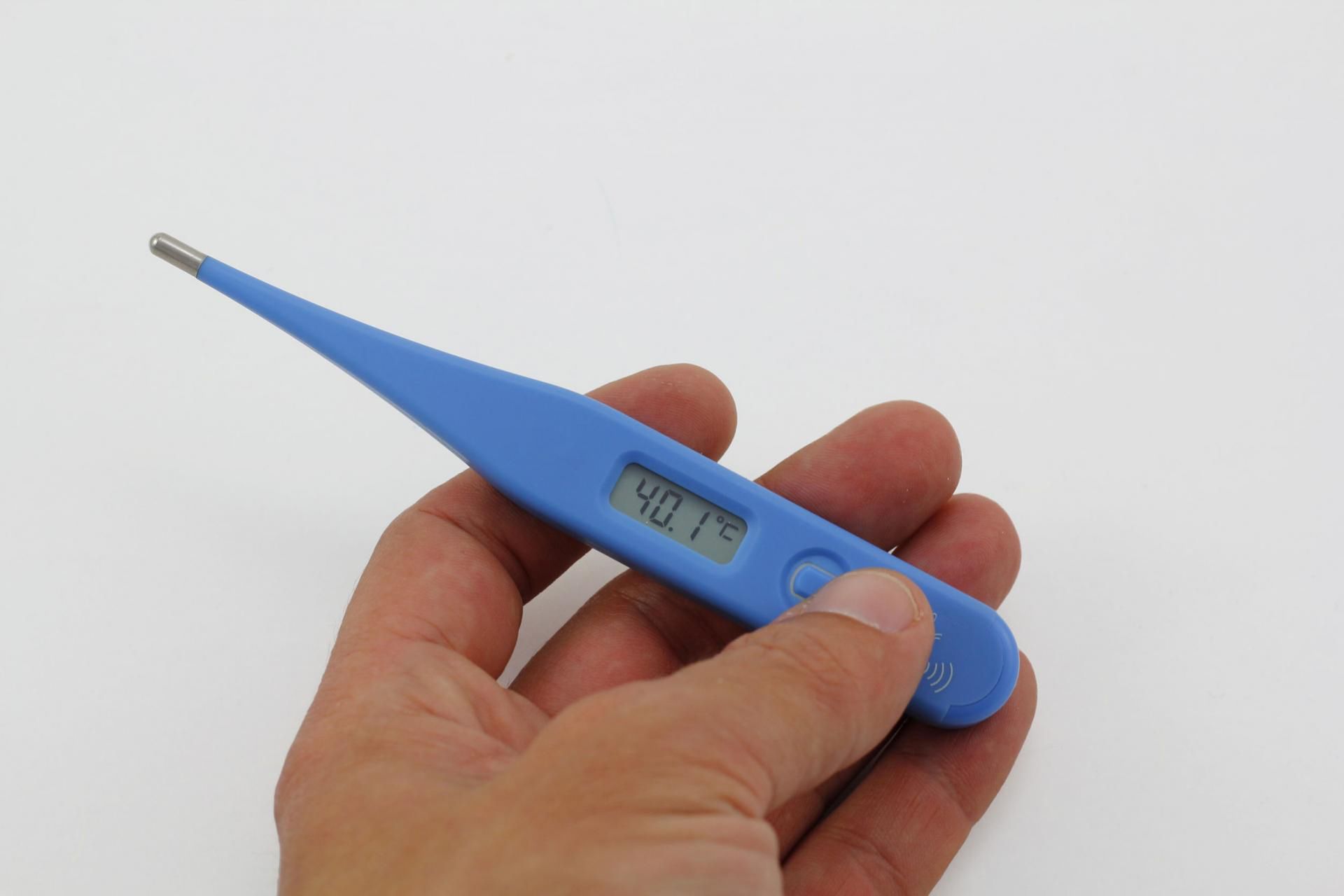 Stan podgorączkowy to temperatura w przedziale od 37,1°C do 37,9°C, wyższa oznacza gorączkę