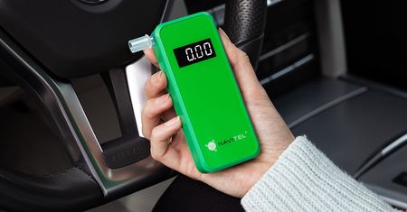 Alkomaty elektrochemiczne. Nowość od Navitel