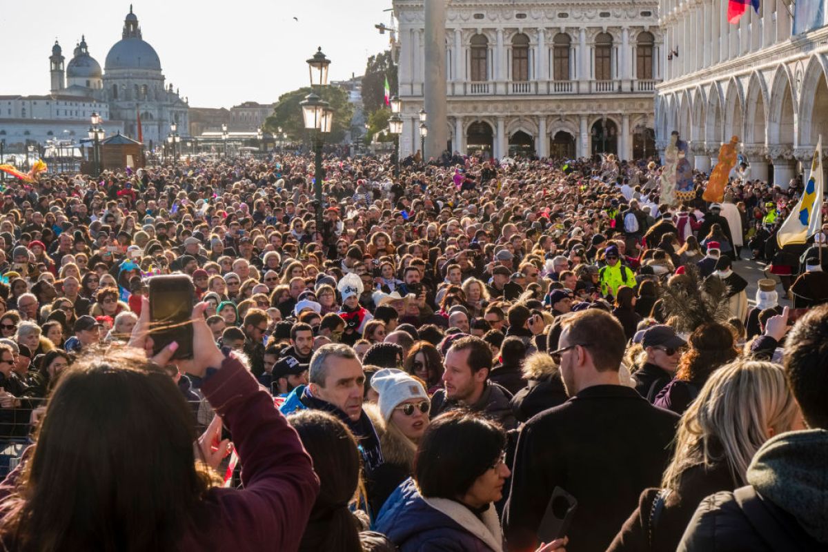 "Klimat nienawiści wobec turystów". Właściciele mieszkań odpowiadają protestującym