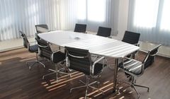 Ministerstwo zdrowia apeluje o zdalną pracę. Redakcje i tak to robią