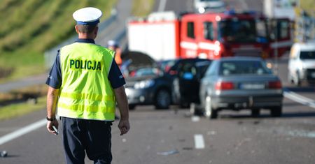 Kielce. Wypadek za wypadkiem na S7. Ranni policjanci