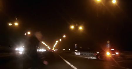 Pijany pieszy potrącony na Trasie Łazienkowskiej w Warszawie [18+]